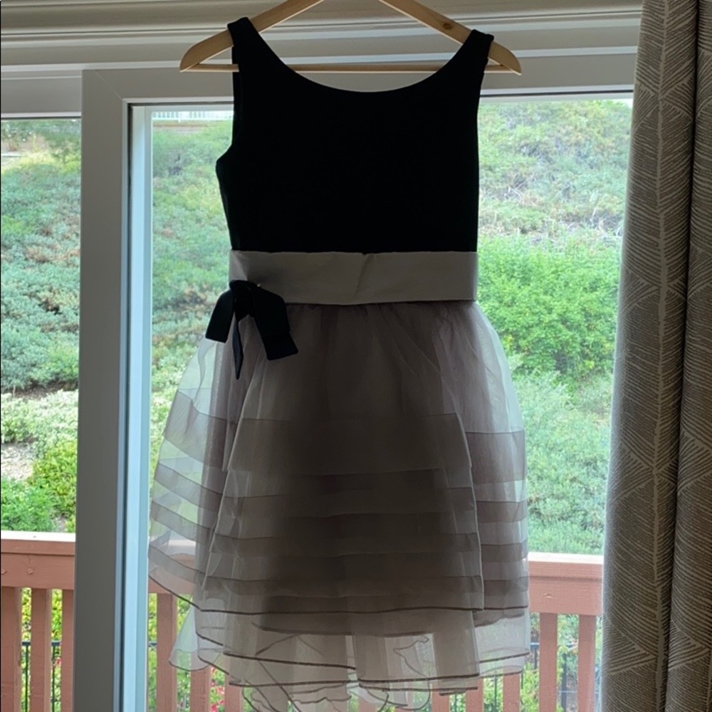 Black detailed dress